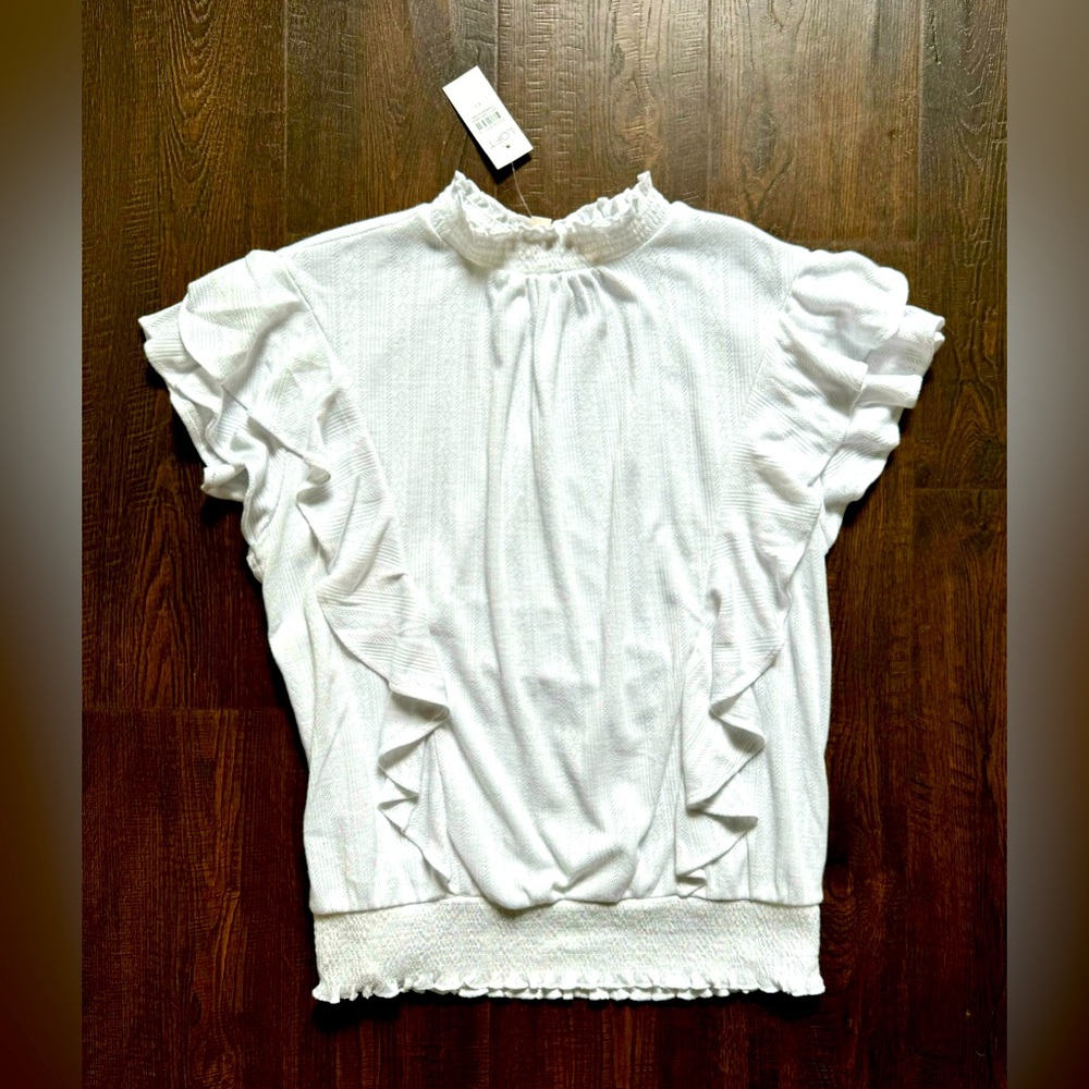 Elegant White Ruffled Women's Top
